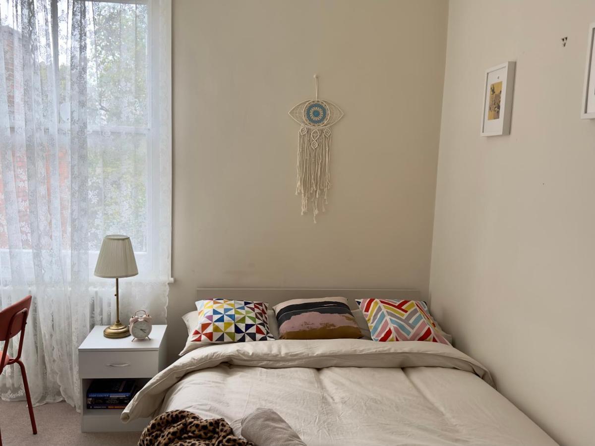 Habitación en casa particular Cosy 3 Bedroom Flat Nearby Willsden *